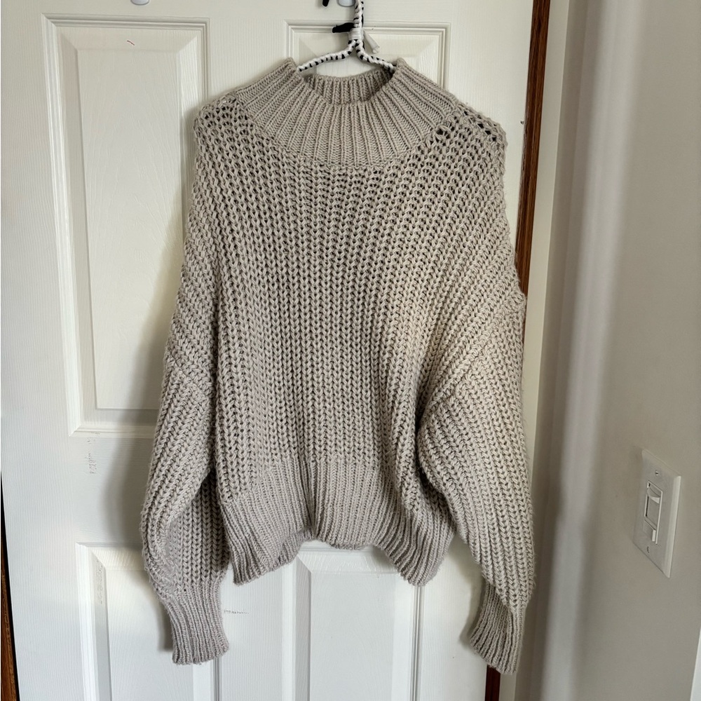 H&M Chunky Knit Sweater, Size Medium